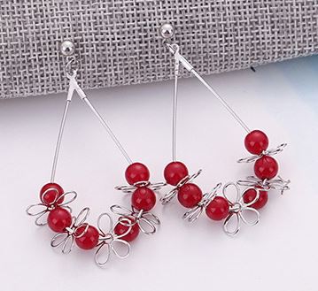 E253 Red Bead Flower Design Earrings - Iris Fashion Jewelry
