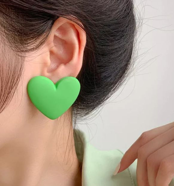 E1826 Green Heart Earrings - Iris Fashion Jewelry