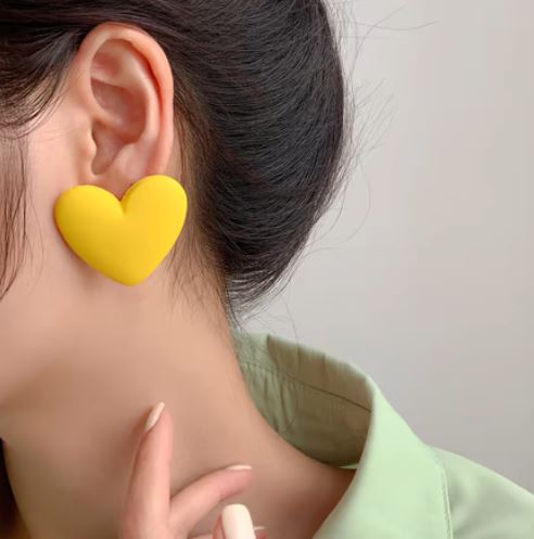 E1823 Yellow Heart Earrings - Iris Fashion Jewelry