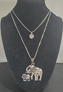 N1340 Silver Rhinestone Mommy & Baby Elephant Necklace with FREE Earrings - Iris Fashion Jewelry