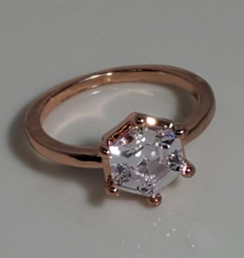 R714 Rose Gold Gemstone Ring - Iris Fashion Jewelry