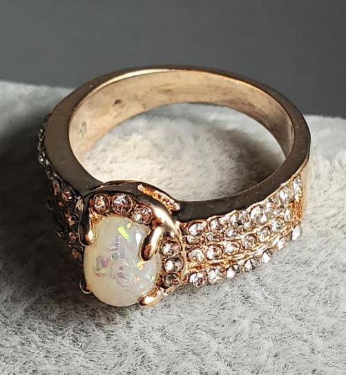 R346 Rose Gold Opal Gem Rhinestone Ring - Iris Fashion Jewelry