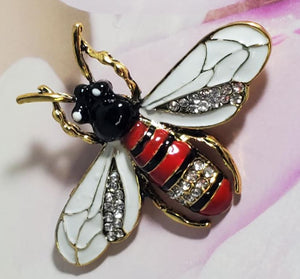 F43 Gold Red Bee Flying Insect Fashion Pin - Iris Fashion Jewelry