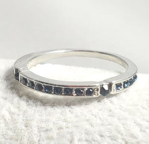 R528 Silver Blue Rhinestone Band Ring