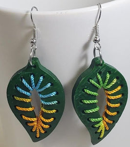 E822 Green Leaf Coconut Shell Wooden Earrings