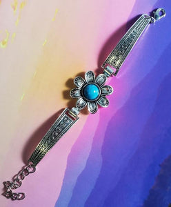 B1262 Silver Decorated Blue Crackle Gem Flower Bracelet - Iris Fashion Jewelry