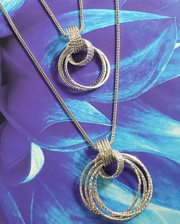 AZ226 Silver Multi Textured Hoop Necklace with FREE EARRINGS