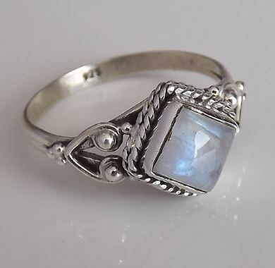 R377 Silver Antique Look Shimmer Opal Gem Ring - Iris Fashion Jewelry