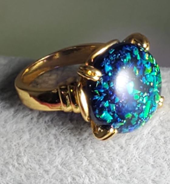 R634 Gold Blue Iridescent Gem Ring - Iris Fashion Jewelry