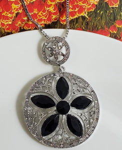 N1352 Silver Black Gemstone Flower Design Necklace With Free Earrings