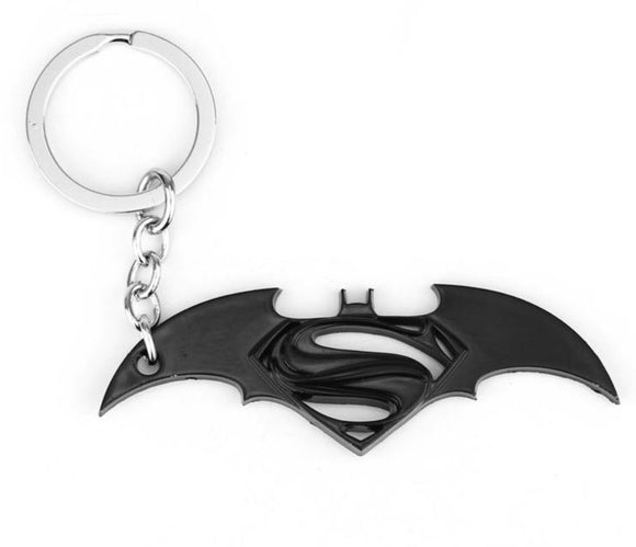 K64 Black Superman VS Batman Keychain - Iris Fashion Jewelry