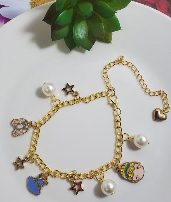 B1305 Gold Pearl Star Charm Bracelet