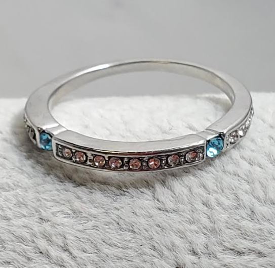 R525 Silver Light Blue Gem Band Ring