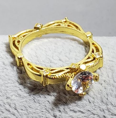 R734 Gold Geometric Design Rhinestone Ring - Iris Fashion Jewelry