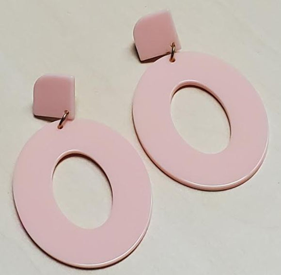 E1945 Pale Pink Oval Acrylic Earrings - Iris Fashion Jewelry