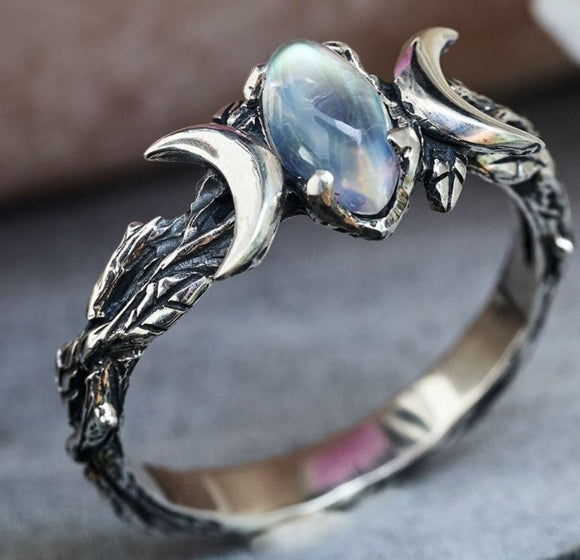 R273 Silver Iridescent Rhinestone Vine Design Ring - Iris Fashion Jewelry