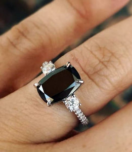 R284 Silver Black Gemstone Ring - Iris Fashion Jewelry