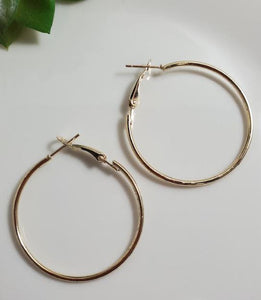 AZ1597 Gold 1 3/4" Hoop Earrings