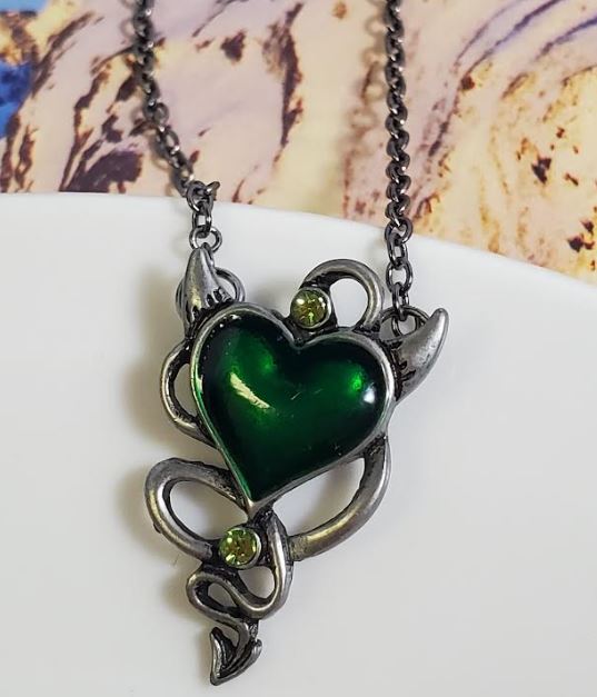 AZ118 Gun Metal Green Devil Heart Necklace with FREE EARRINGS - Iris Fashion Jewelry