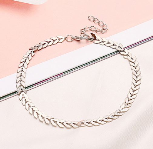 B1118 Silver V Design Bracelet