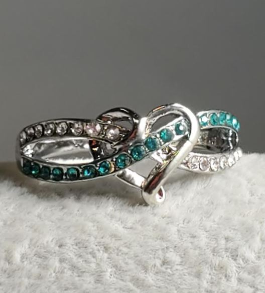 R174 Silver Heart Turquoise Rhinestone Ring - Iris Fashion Jewelry
