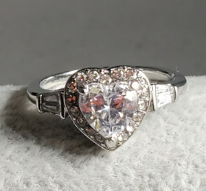 R360 Silver Heart Gem Rhinestone Ring - Iris Fashion Jewelry