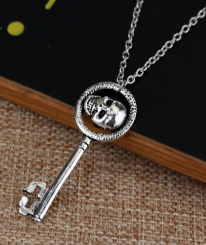 AZ1588 Silver Skull Key Necklace with FREE EARRINGS