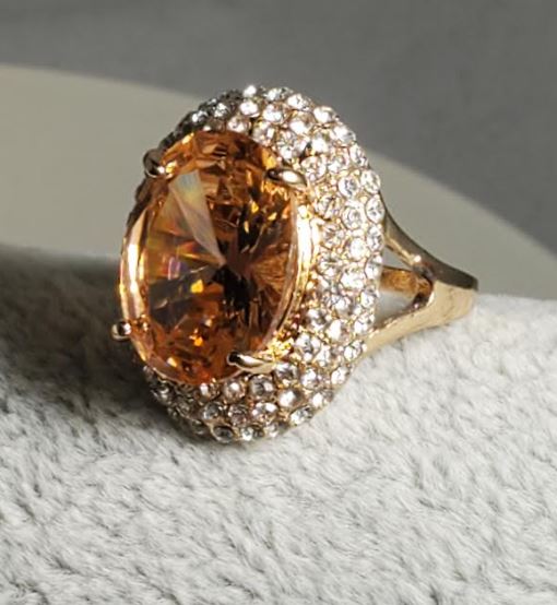 R291 Rose Gold Champagne Gem  Rhinestone Ring - Iris Fashion Jewelry