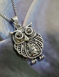 AZ764 Silver Gray Rhinestone Owl Necklace With FREE Earrings