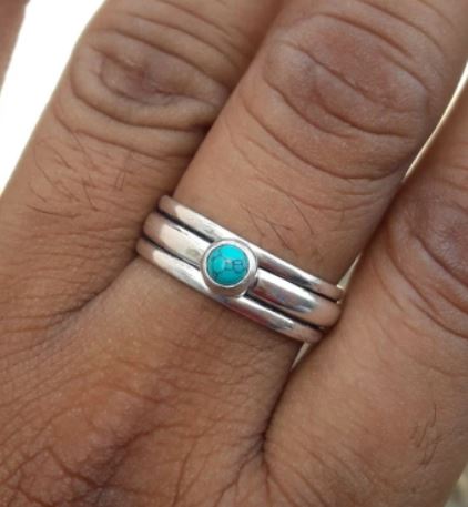 R310 Silver Dainty Turquoise Crackle Stone Ring - Iris Fashion Jewelry