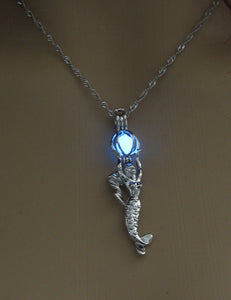 N170 Silver Glow in the Dark Mermaid Holding Pearl Necklace with FREE EARRINGS - Iris Fashion Jewelry