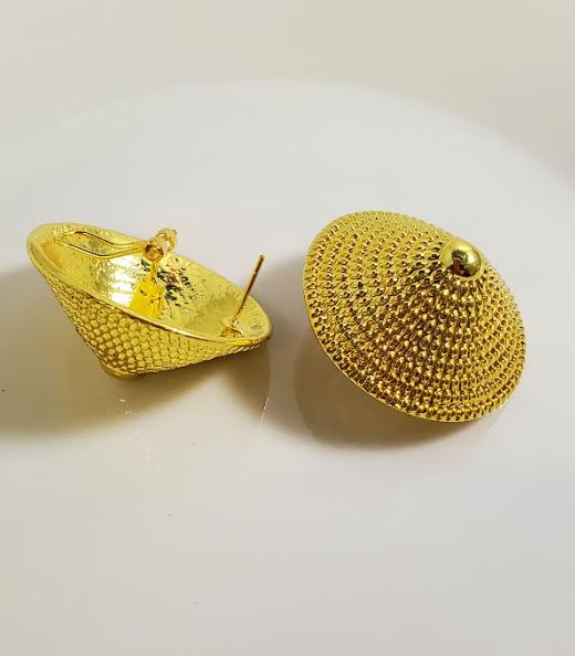 AZ1579 Gold Pagoda Hat Earrings