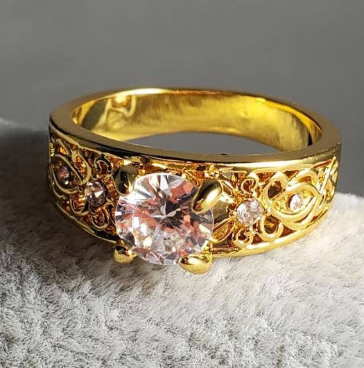 R347 Gold Filigree Rhinestone Ring - Iris Fashion Jewelry