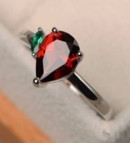 R54 Silver Red Teardrop with Green Gem Ring - Iris Fashion Jewelry