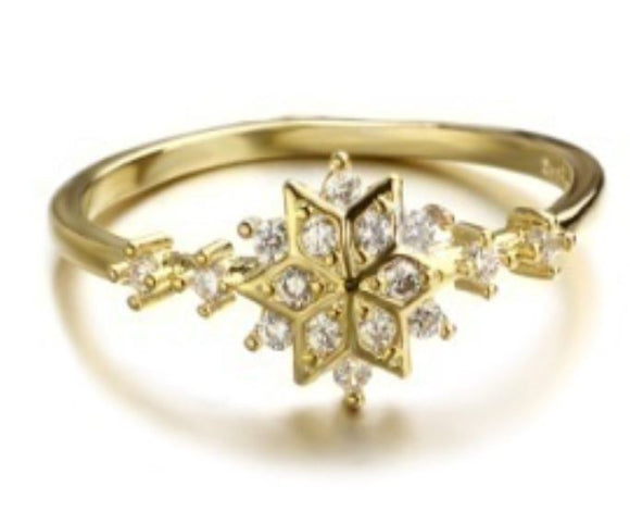 R605 Gold Star Design Rhinestone Ring - Iris Fashion Jewelry