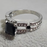 R736 Silver Black Gemstone Rhinestone Ring - Iris Fashion Jewelry
