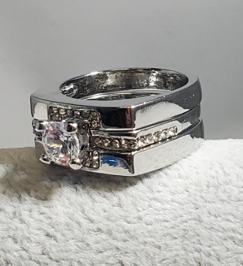 R72 Silver 3 Piece Rhinestone Ring Set - Iris Fashion Jewelry