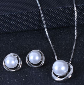N1852 Silver Circle with Pearl Necklace with FREE Earrings