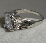 R646 Silver Crystal Square Gemstone Rhinestone Ring - Iris Fashion Jewelry